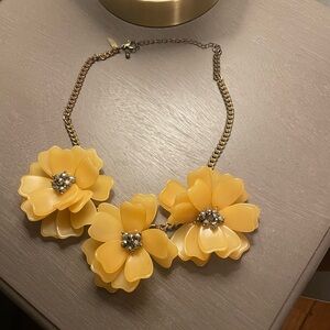 Elegant Yellow Floral Necklace